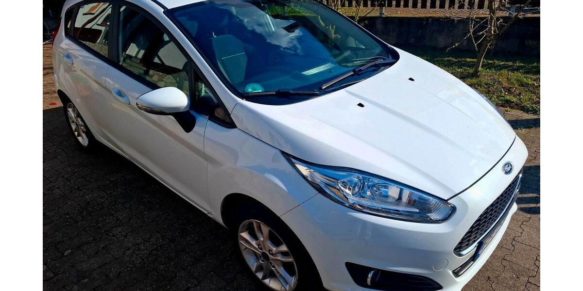 Ford Fiesta 117.500 km 5.900 &euro; Wölfersheim 61200