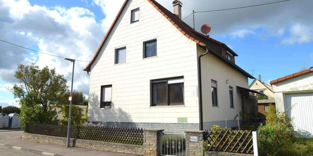 Mehrgenerationenhaus am Heuweg - frei ab Februar 2026 7 zimmer