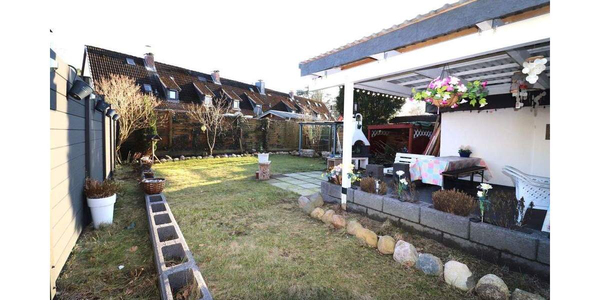 Doppelhaushälfte Wahlstedt - 4 Zimmer, 100 m&sup2;, 345.000&euro; | Angebot:25726000