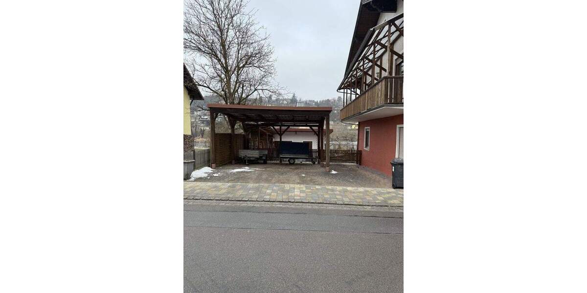 Einfamilienhaus Reichenbach - 8 Zimmer, 249 m&sup2;, 415.000&euro; | Angebot:25364665