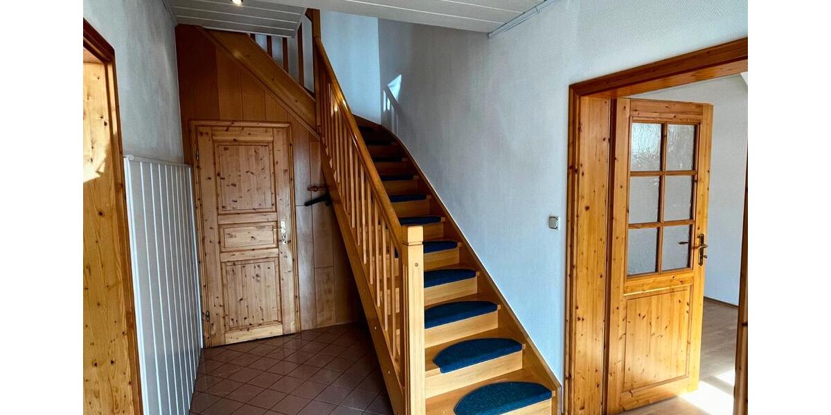 Einfamilienhaus Waldkappel - 4 Zimmer, 157 m&sup2;, 1.200&euro; | Angebot:26220799