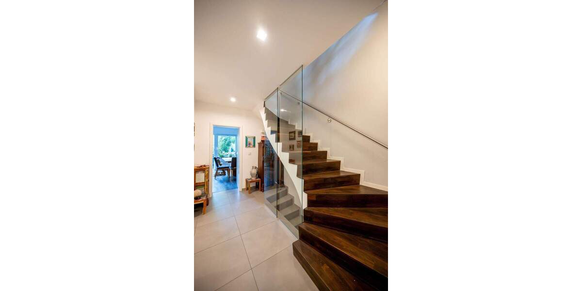 Reihenendhaus Frankfurt am Main Eschersheim - 4 Zimmer, 126 m&sup2;, 1.030.000&euro; | Angebot:25301992