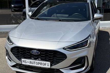 Ford Focus 12.100 km 22.890 &euro; Trossingen 78647