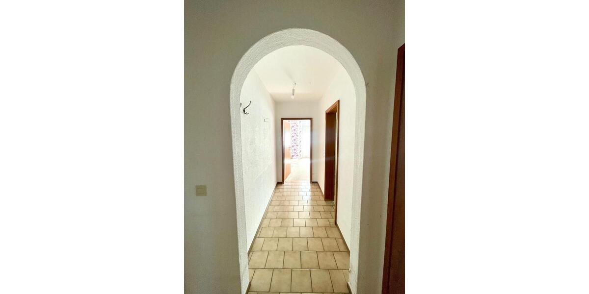 Erdgeschoßwohnung Bad Schwalbach - 3.5 Zimmer, 103 m&sup2;, 900&euro; | Angebot:26665875
