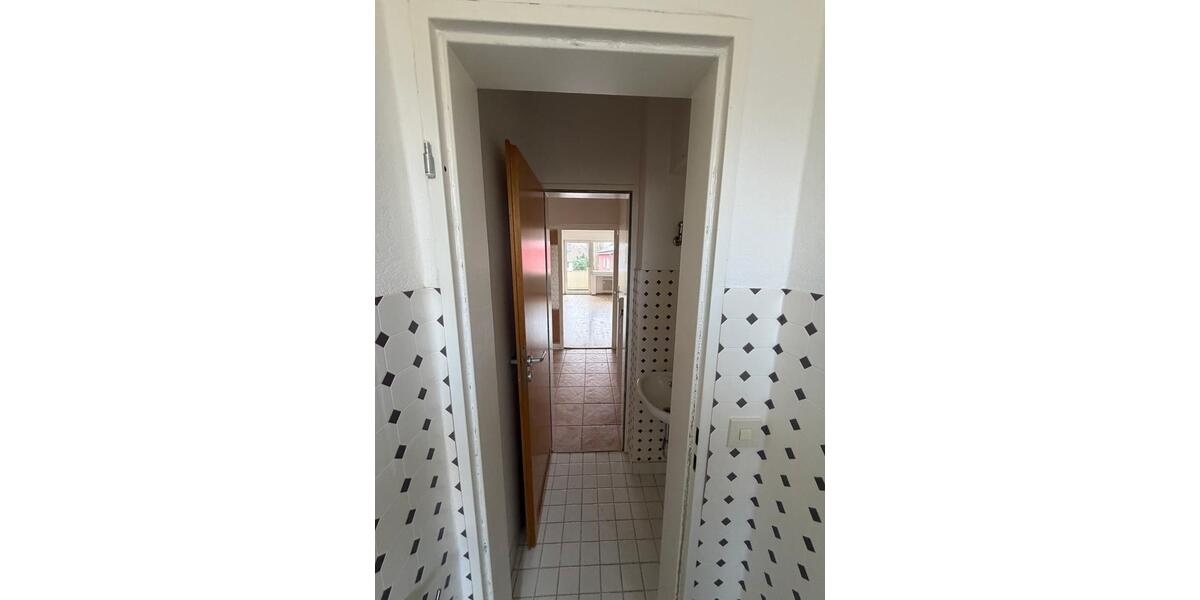 Etagenwohnung Bochum Bochum-Südwest - 4 Zimmer, 91 m&sup2;, 670&euro; | Angebot:24992522