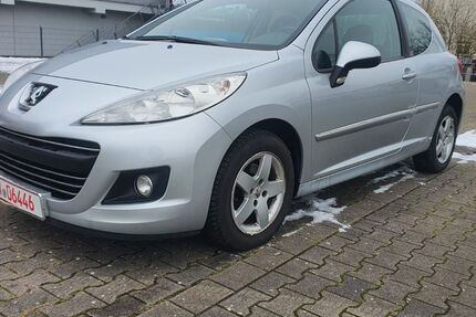 Peugeot 207 170.000 km 1.999 &euro; Wuppertal 42389