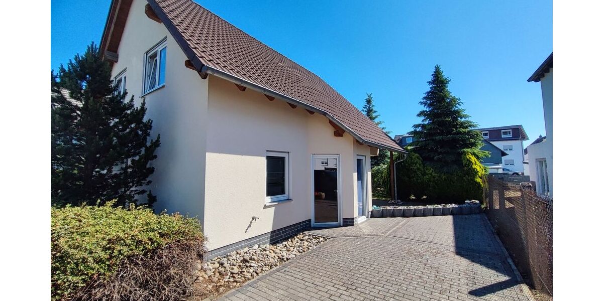 Gepflegtes Einfamilienhaus mit Garage und schönem Grundstück in Groß-Zimmern (Courtage-frei) - Einfamilienhaus Groß-Zimmern Zimmern | Angebot:26666299