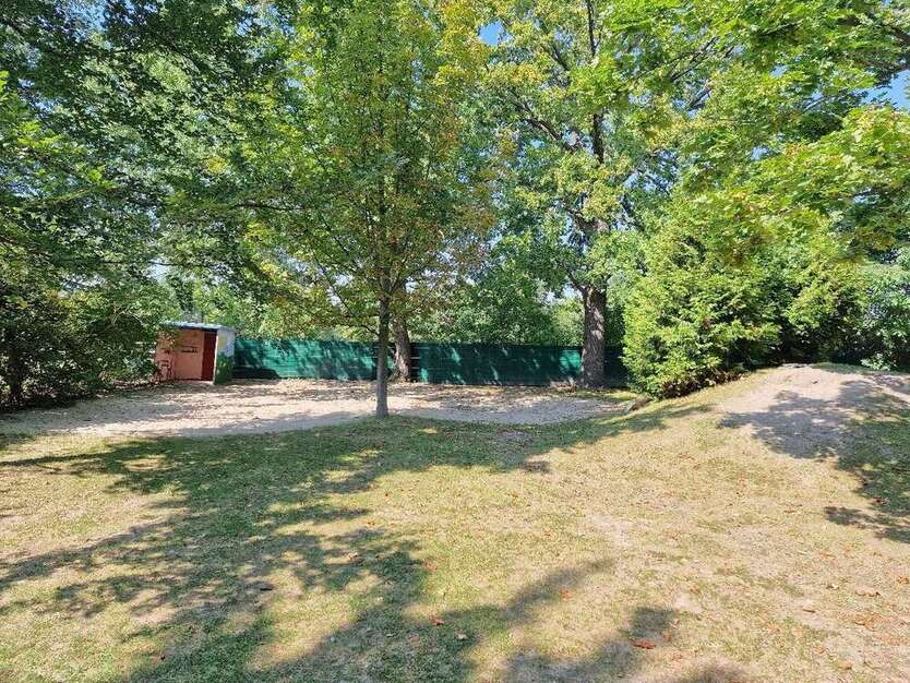 Grundstück zu verkaufen in Leipzig 249.900 € 2050 m²