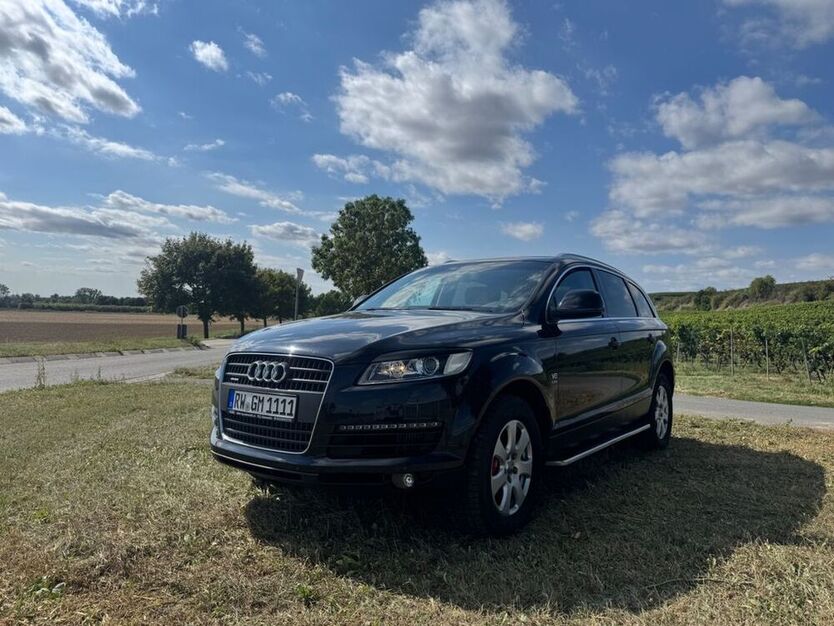 Q7