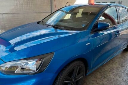 Ford Focus 90.000 km 16.500 € Bodenwöhr 92439