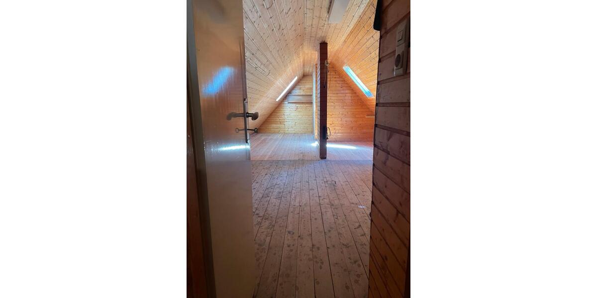 Etagenwohnung Nufringen - 3 Zimmer, 83 m&sup2;, 1.000&euro; | Angebot:26398170