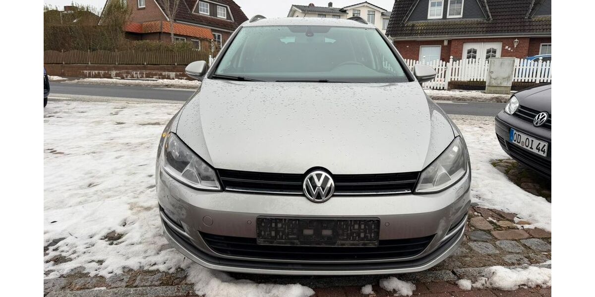 VW Golf 142.306 km 11.900 &euro; Zarpen 23619