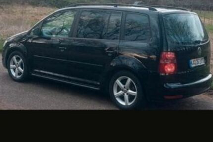 VW Touran 284.469 km 2.750 &euro; Pfinztal 76327