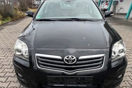 Toyota Avensis 191.000 km 3.099 &euro; Germersheim 76726