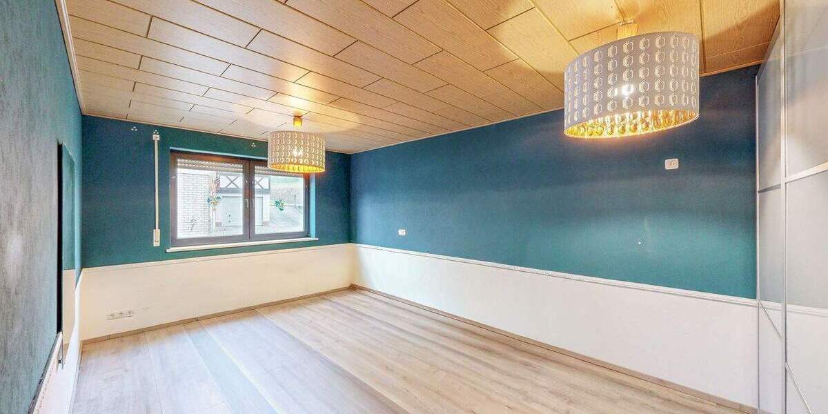 Mehrfamilienhaus, Wohnhaus Schwebenried Schwebenried - 8 Zimmer, 209 m&sup2;, 285.000&euro; | Angebot:25997007