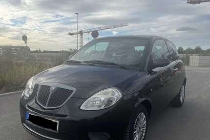 Lancia Ypsilon 83.000 km 3.190 &euro; Langen 63225