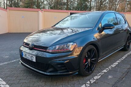 VW Golf 89.990 km 21.299 &euro; Königstein 61462