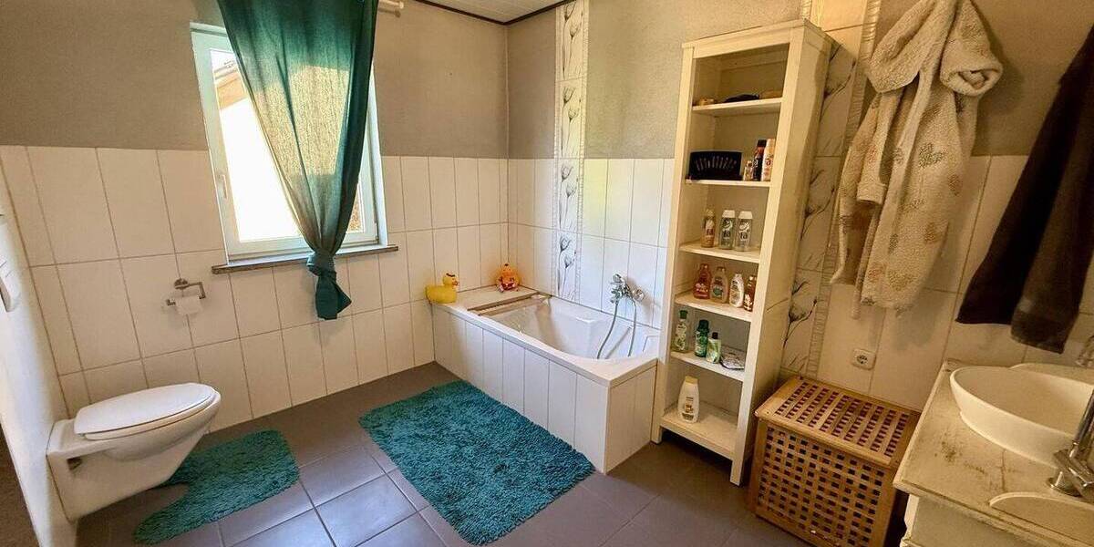 Doppelhaushälfte Uffenheim - 6 Zimmer, 184 m&sup2;, 275.000&euro; | Angebot:26486442