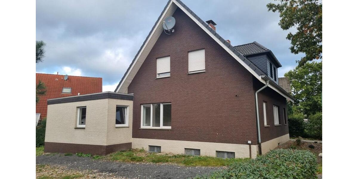 Einfamilienhaus - Mehrgenerationenhaus - zu vermieten 9 zimmer