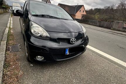 Toyota Aygo (X) 91.000 km 3.200 &euro; Dresden 01187