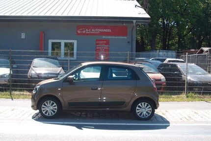 Renault Twingo 71.714 km 6.599 &euro; Loxstedt-Hahnenknoop 27612