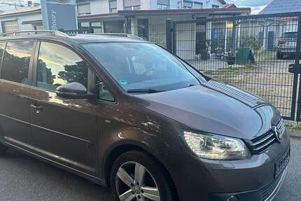 VW Touran 212.426 km 6.999 &euro; Oberstadion 89613