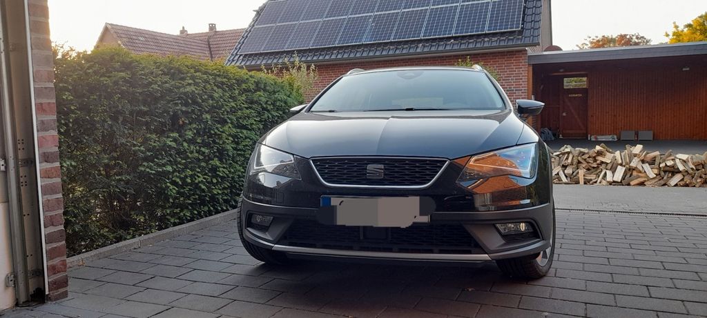 Seat Leon 78.500 km 15.500 &euro; Ganderkesee 27777