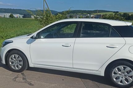 Hyundai i20 114.480 km 6.500 &euro; Hehlen 37619