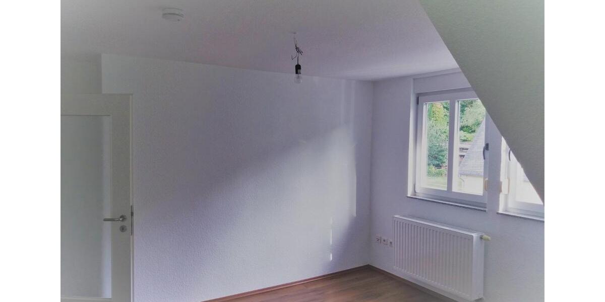 Dachgeschoßwohnung Siegen Kaan-Marienborn - 3 Zimmer, 88 m&sup2;, 940&euro; | Angebot:25343055