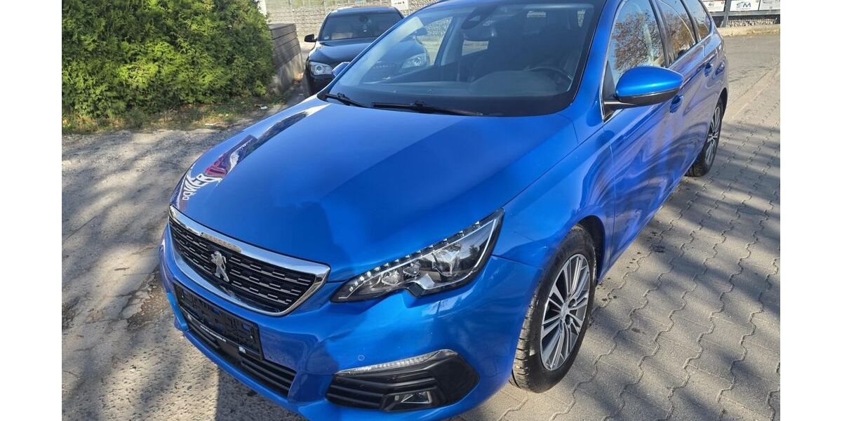 Peugeot 308 99.000 km 12.990 &euro; Gelsenkirchen 45884