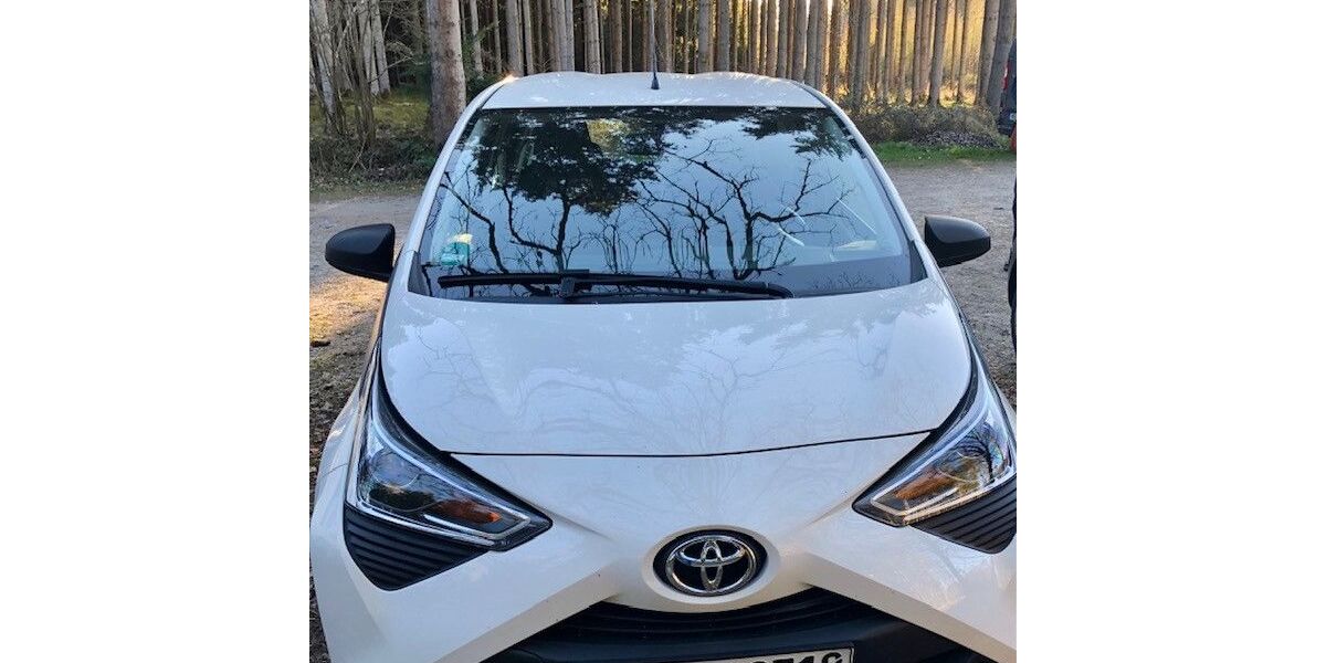 Toyota Aygo (X) 64.500 km 10.400 &euro; Neuötting 84524
