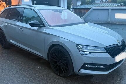 Skoda Superb 69.000 km 29.900 &euro; Seebruck 83358