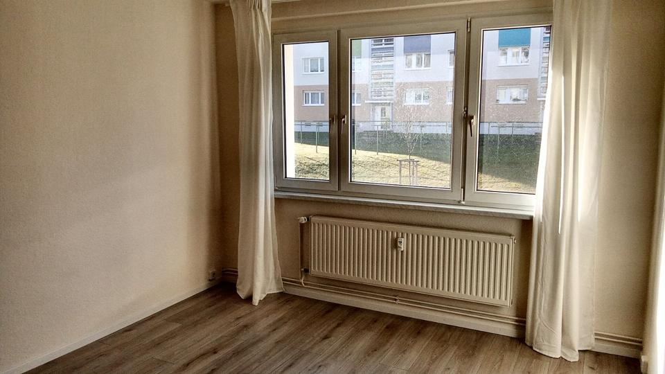 Etagenwohnung Limbach-Oberfrohna Oberfrohna - 2 Zimmer, 47 m&sup2;, 41.000&euro; | Angebot:26251050