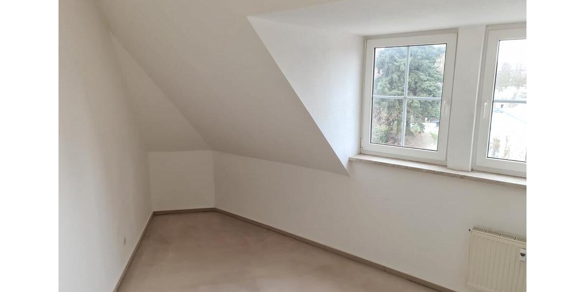 Dachgeschoßwohnung Apolda - 2 Zimmer, 58 m&sup2;, 73.000&euro; | Angebot:26907214