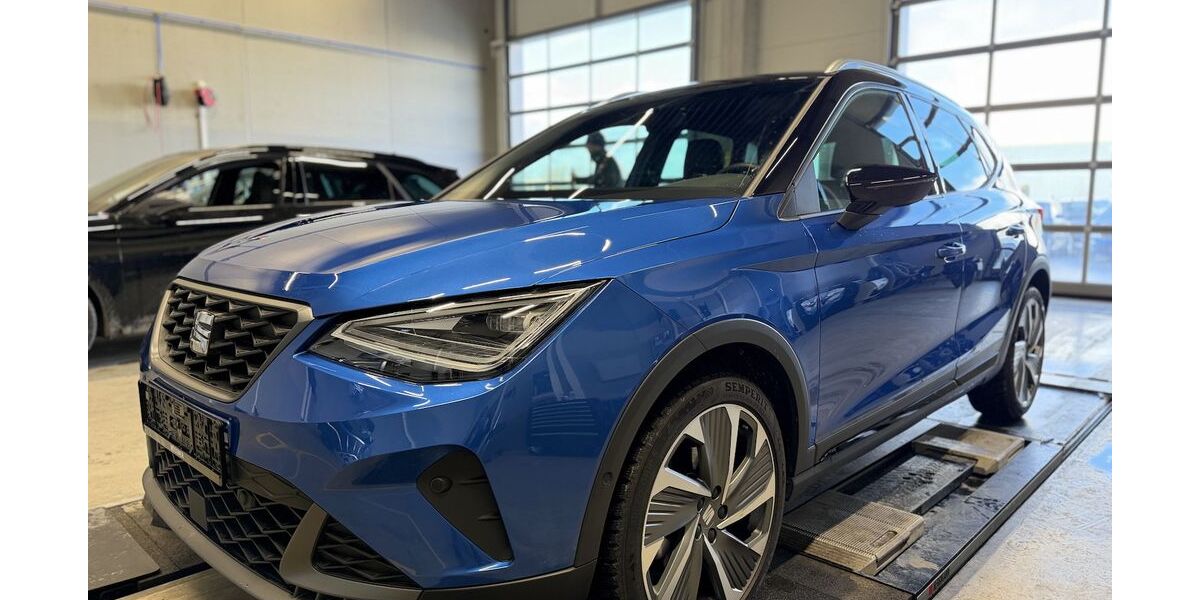 Seat Arona 12.124 km 18.900 &euro; Memmingen 87700