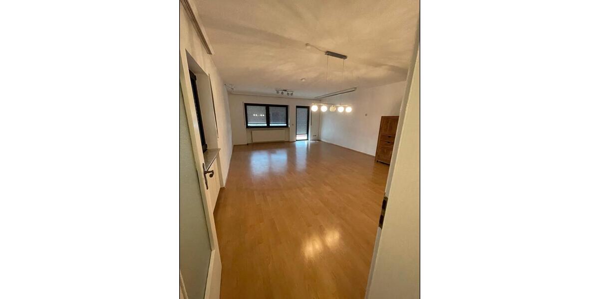 Dachgeschoßwohnung Heusweiler - 2 Zimmer, 110 m&sup2;, 210.000&euro; | Angebot:25432316