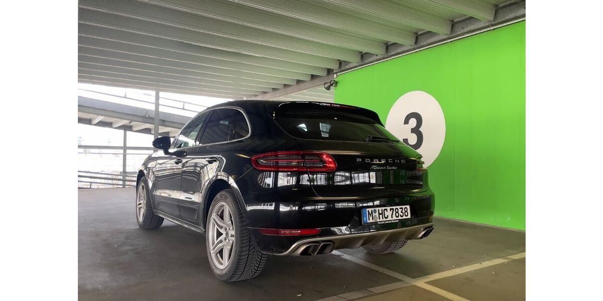 Porsche Macan 180.000 km 22.750 &euro; München 80687