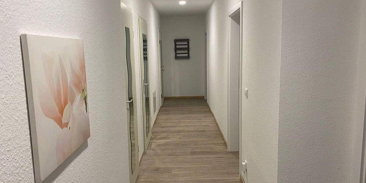 Etagenwohnung Halle (Saale) Innenstadt - 6 Zimmer, 151 m&sup2;, 2.000&euro; | Angebot:26686836