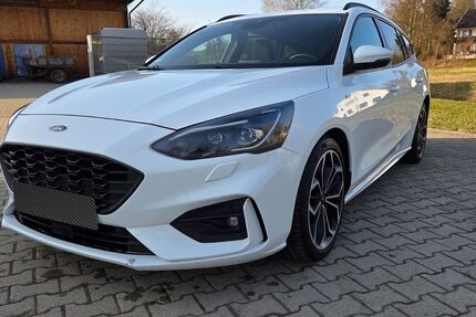 Ford Focus 188.000 km 9.250 &euro; Fürstenfedbruck 82256
