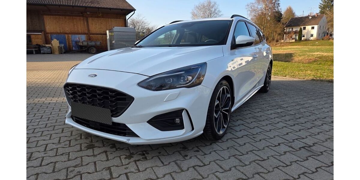 Ford Focus 188.000 km 9.250 &euro; Fürstenfedbruck 82256