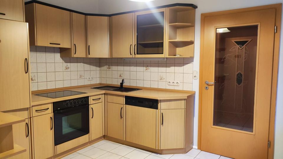 Großes Fachwerkhaus im Süden des Harzes zu verkaufen! 6 zimmer