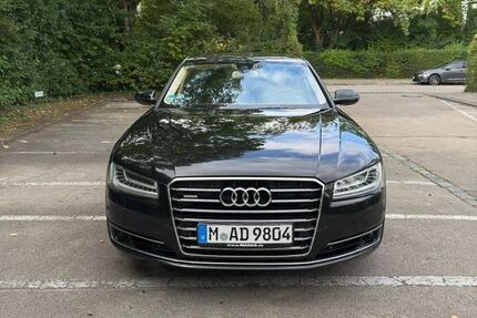Audi A8 240.000 km 18.500 € München 81369