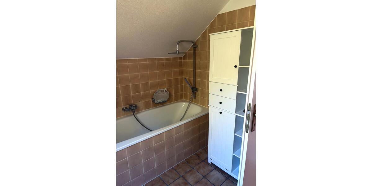 Dachgeschoßwohnung Siegen Dillnhütten - 1 Zimmer, 31 m&sup2;, 83.500&euro; | Angebot:27219066