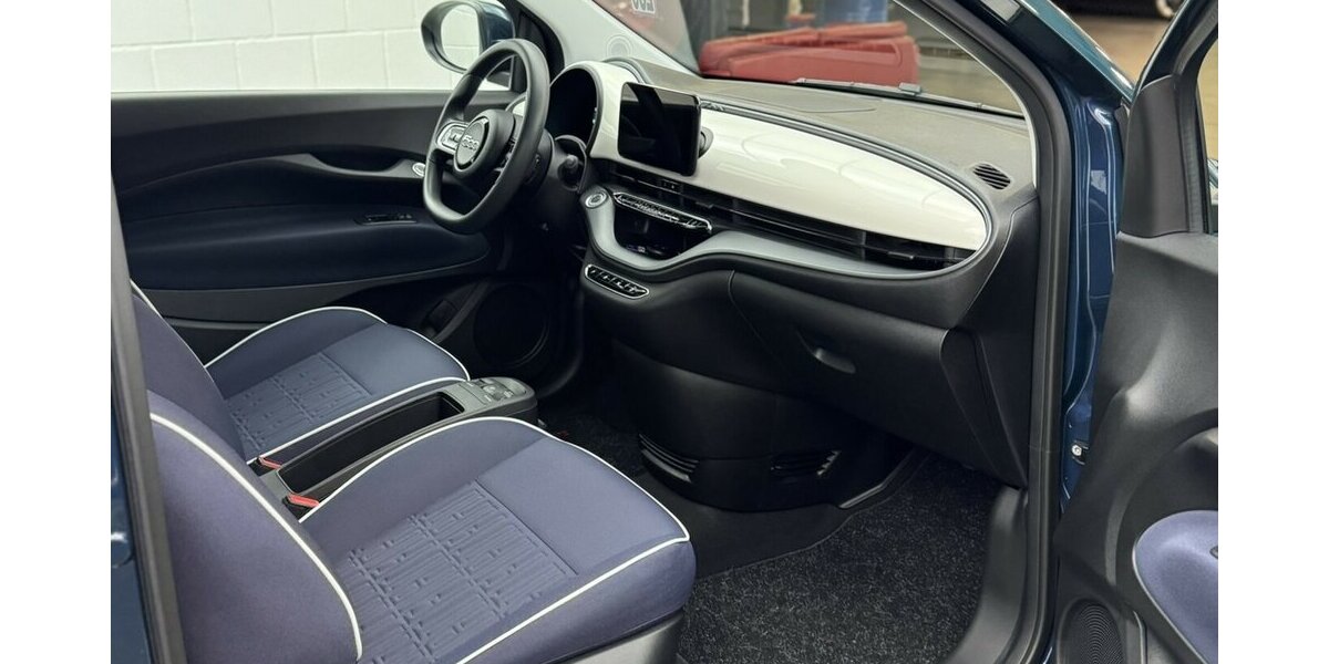 Fiat 500e Action CarPlay Android Automatik 1.Hand 23.004 km 13.120 &euro; Lich 35423