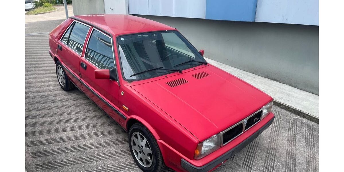 Lancia Delta 120.921 km 6.490 &euro; Eching bei München 85386