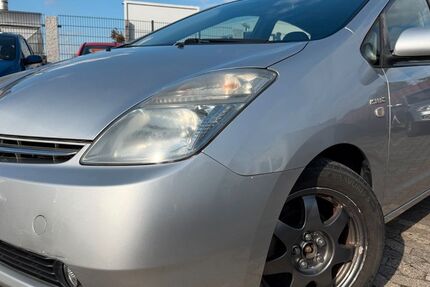 Toyota Prius 261.550 km 3.999 &euro; Hildesheim 31137