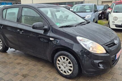 Hyundai i20 153.277 km 1.999 &euro; Baden-Baden 76532