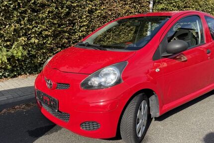 Toyota Aygo (X) 118.389 km 2.350 &euro; Wiesbaden 65189