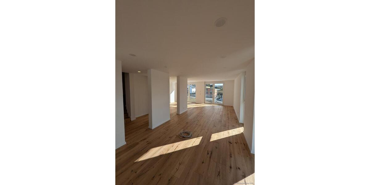 Maisonettenwohnung Buchen (Odenwald) - 3.5 Zimmer, 122 m&sup2;, 1.330&euro; | Angebot:25237388