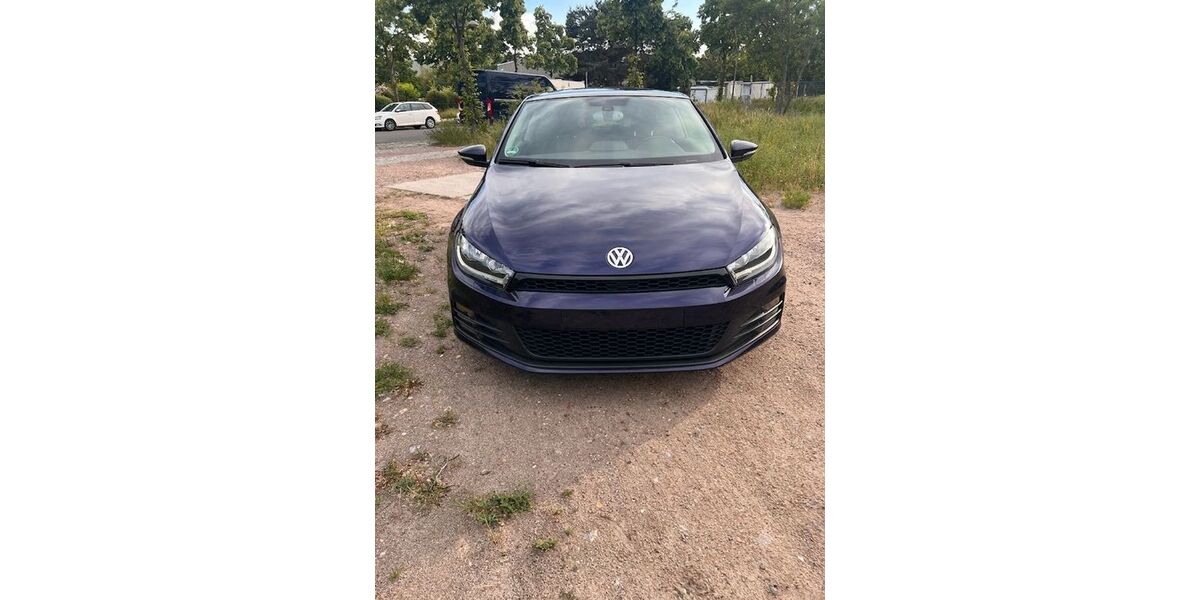 VW Scirocco 99.067 km 10.200 &euro; Berlin 13507